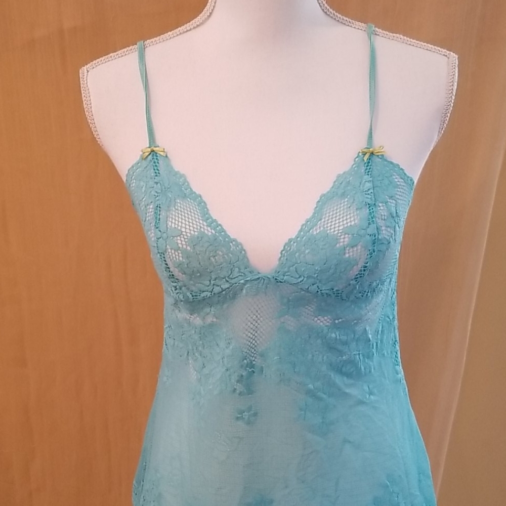 - Med Victoria's Secret baby doll PJ set she…